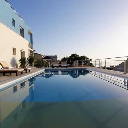 Villa Mermaid Your Croatian Haven With Luxury Pool And Scenic Views Podstrana Kültér fotó