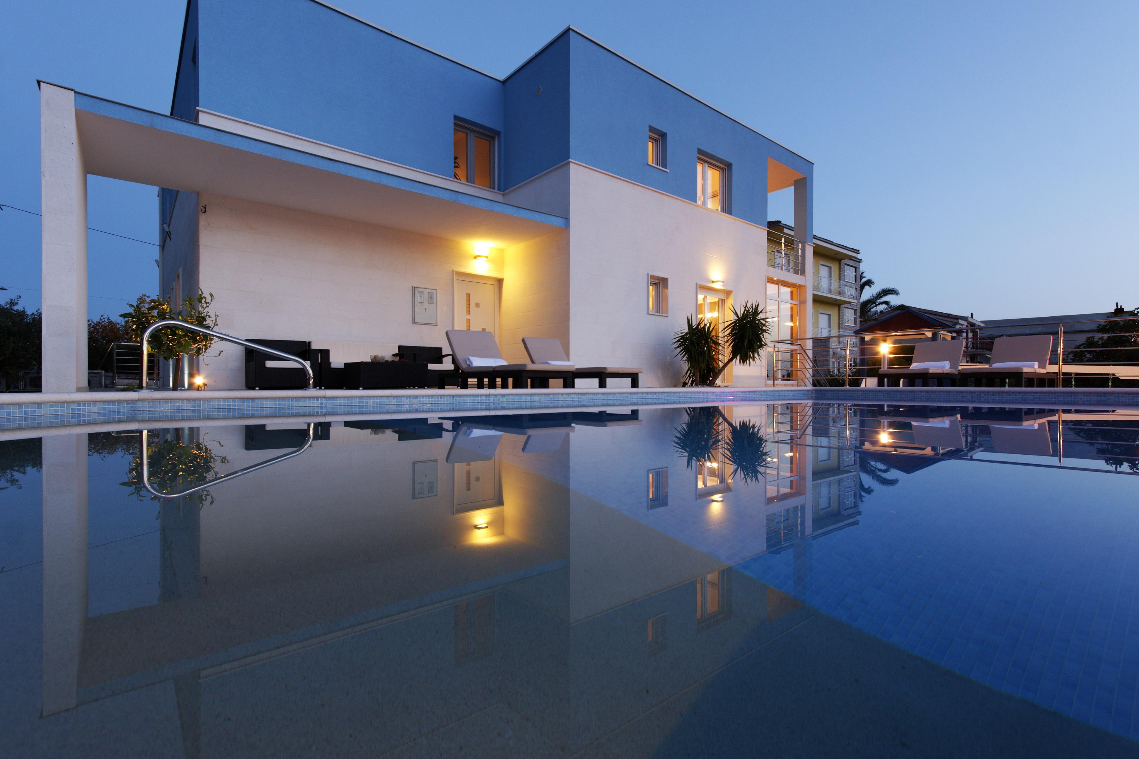 Villa Mermaid Your Croatian Haven With Luxury Pool And Scenic Views Podstrana Kültér fotó
