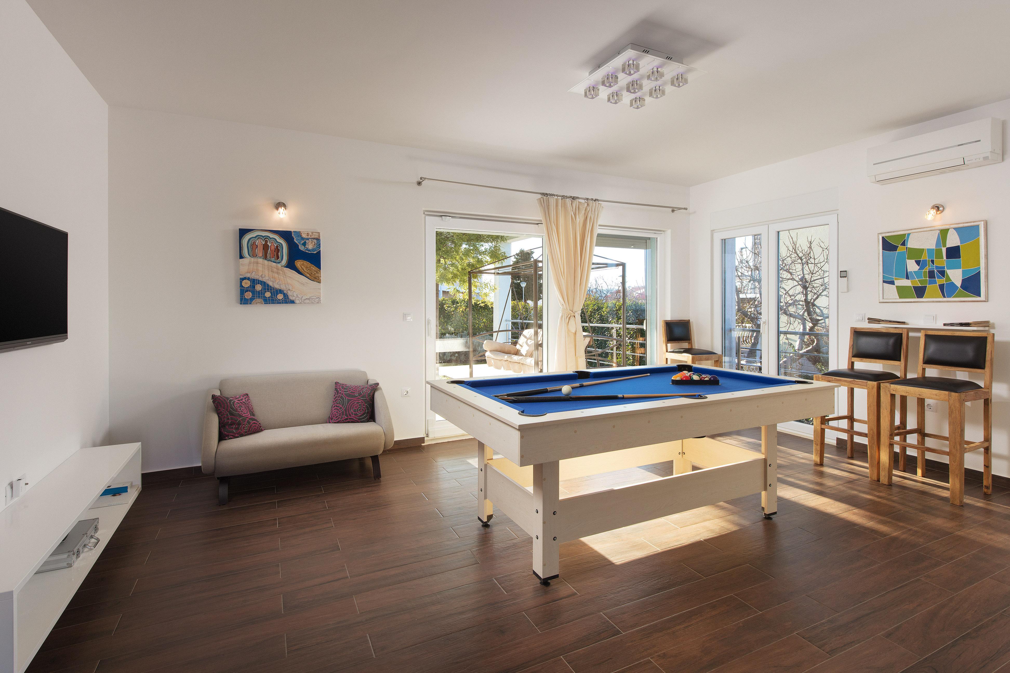Villa Mermaid Your Croatian Haven With Luxury Pool And Scenic Views Podstrana Kültér fotó