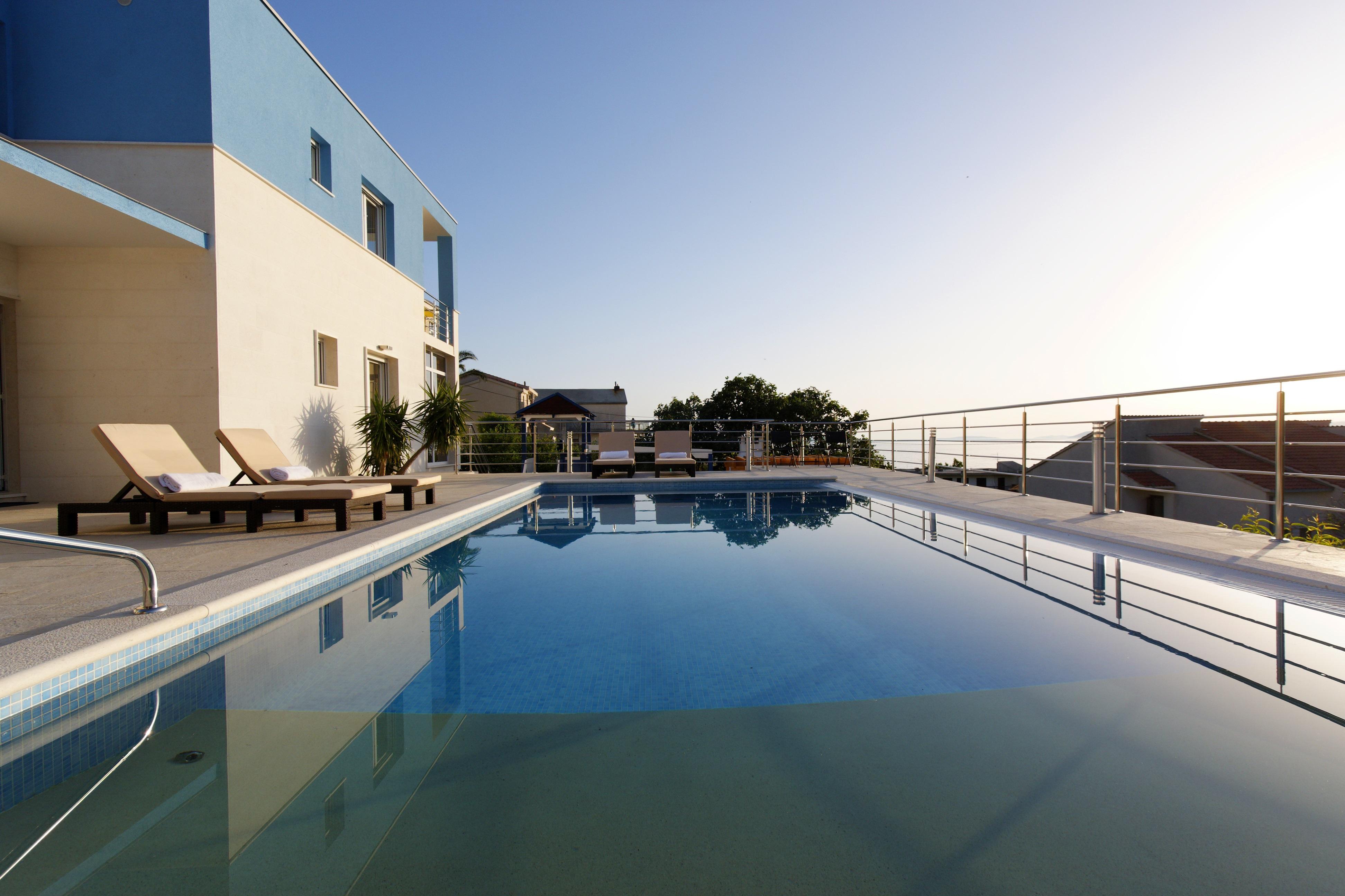 Villa Mermaid Your Croatian Haven With Luxury Pool And Scenic Views Podstrana Kültér fotó