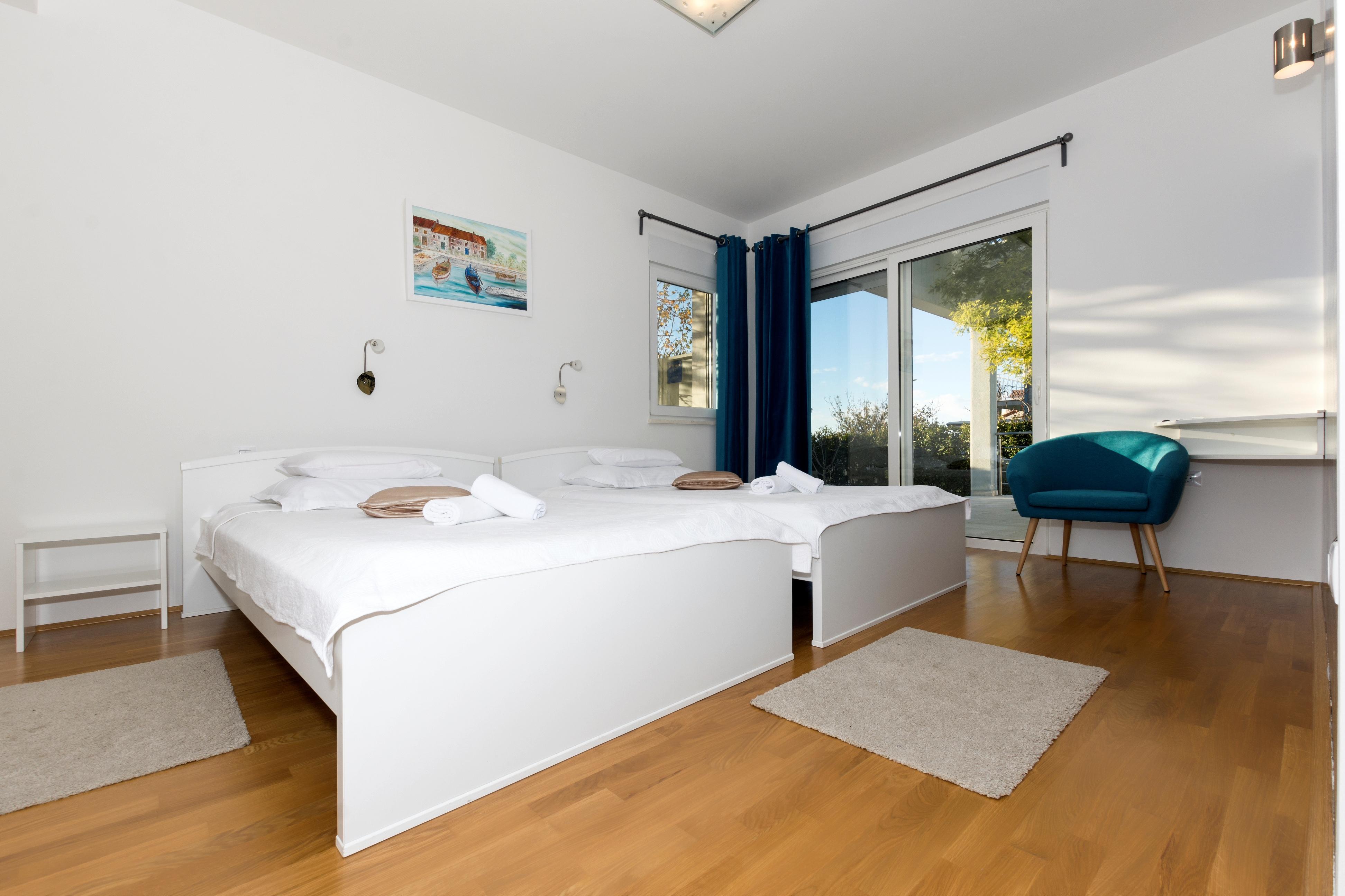 Villa Mermaid Your Croatian Haven With Luxury Pool And Scenic Views Podstrana Kültér fotó