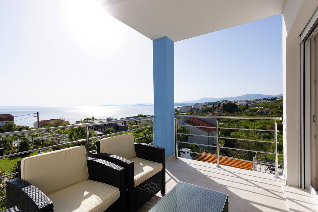 Villa Mermaid Your Croatian Haven With Luxury Pool And Scenic Views Podstrana Kültér fotó