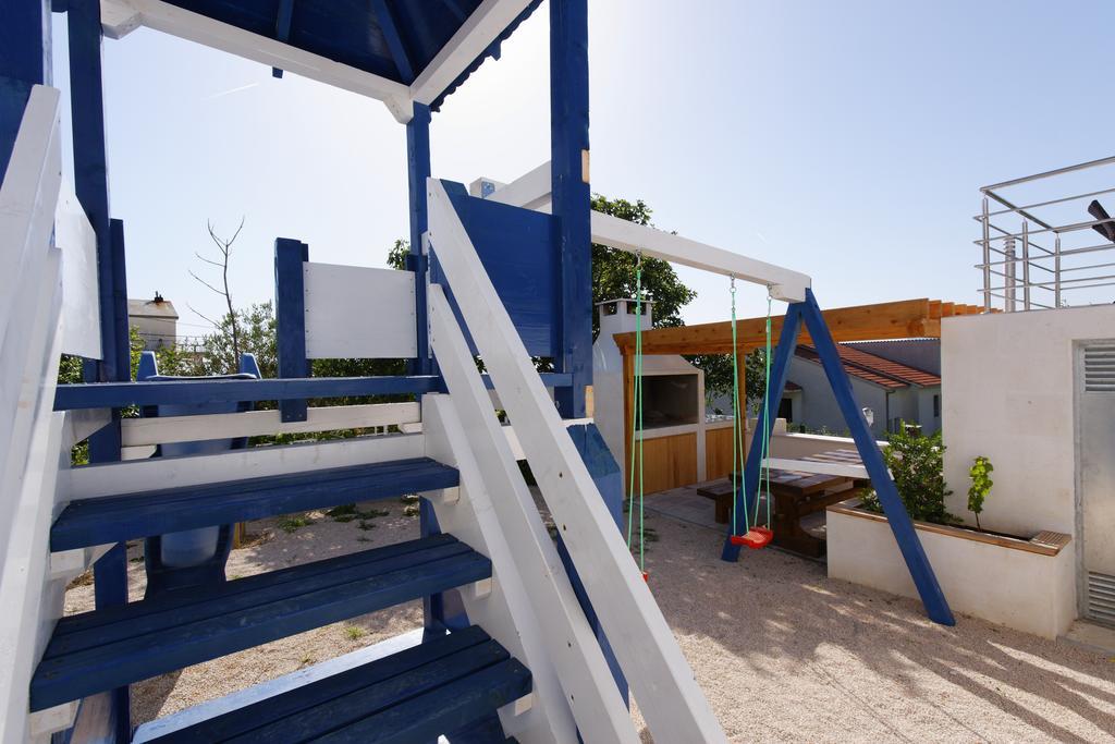 Villa Mermaid Your Croatian Haven With Luxury Pool And Scenic Views Podstrana Kültér fotó